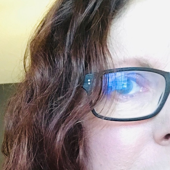 Meet your Posher, Jennifer - Picture 1 of 1